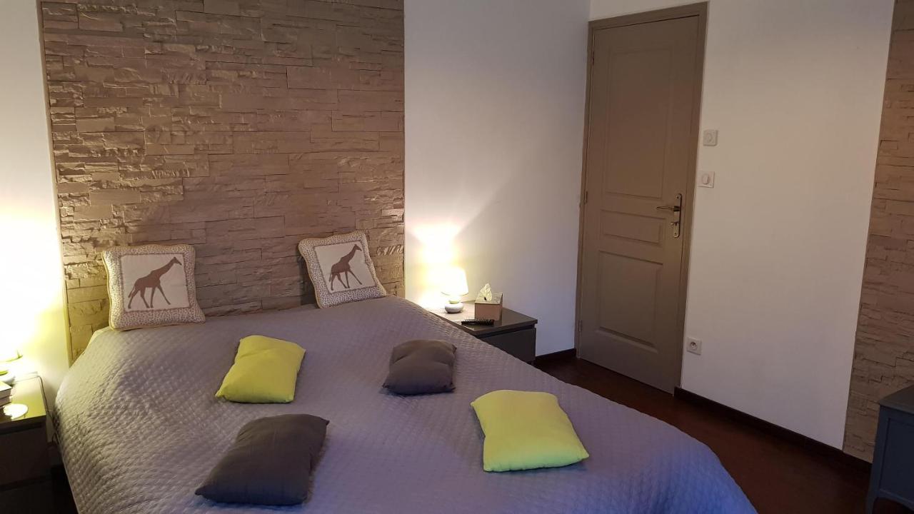 Ferienwohnung Domaine Des Rigaud Garchizy Exterior foto