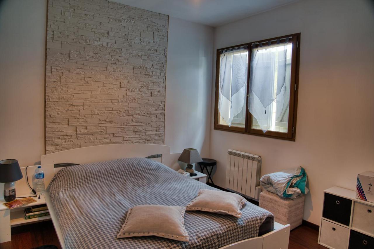 Ferienwohnung Domaine Des Rigaud Garchizy Exterior foto