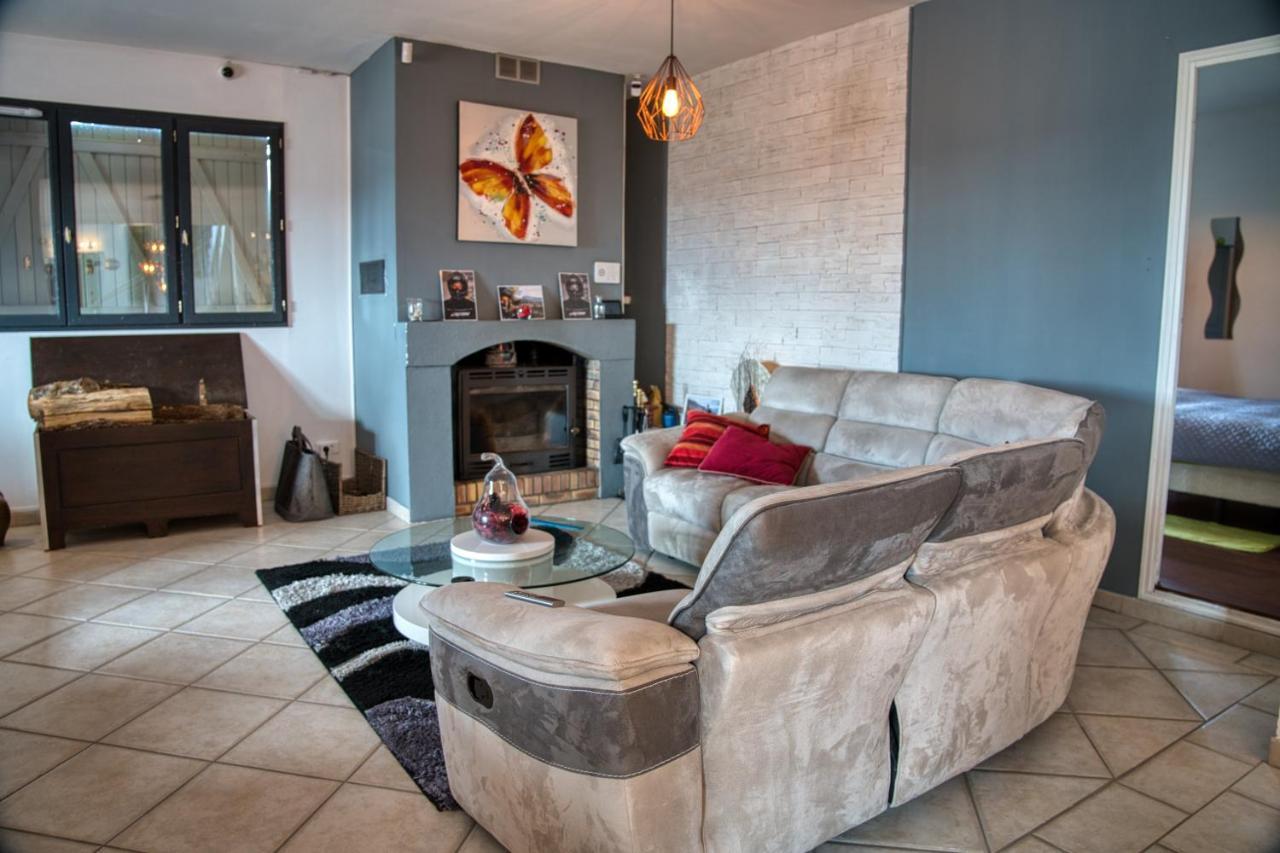 Ferienwohnung Domaine Des Rigaud Garchizy Exterior foto